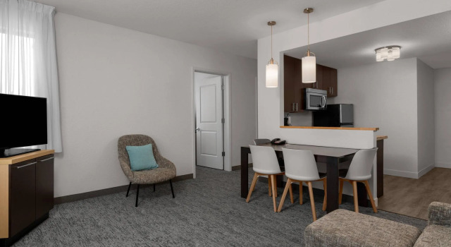 Люкс с 2 комнатами TownePlace Suites by Marriott Denver Airport at Gateway Park