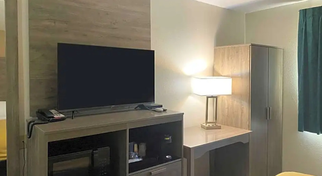 Шестиместный номер Standard SureStay by Best Western Albuquerque East I-40