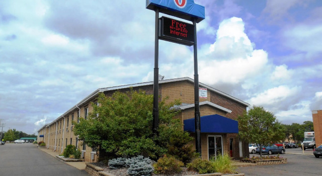 Люкс Standard Motel 6-Eau Claire, WI