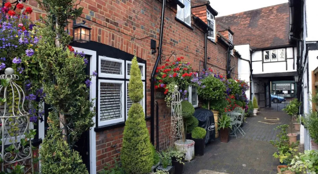 Luxury Cottage Near Windsor Castle, Rezervasyon Tatil Evi Merseyside villalar, Villa