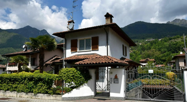 Belvilla by OYO Flat With Terrace Near the Lake, Buchen Sie Hotel Porlezza Luganersee