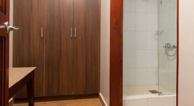 Двухместный полулюкс MJ Hotel and Suites