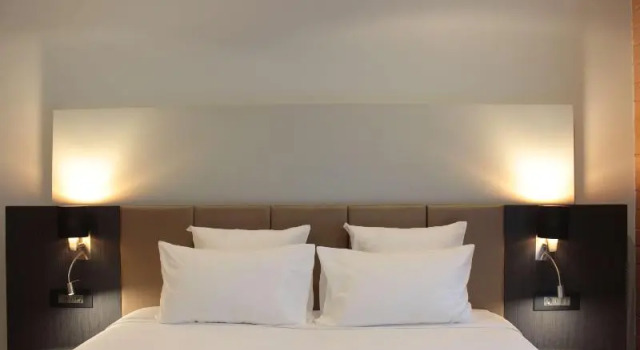 Номер Superior с балконом Radisson Hotel Tamboho Waterfront Antananarivo