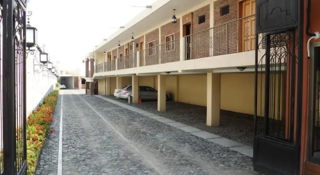 Hotel Montroi Express
