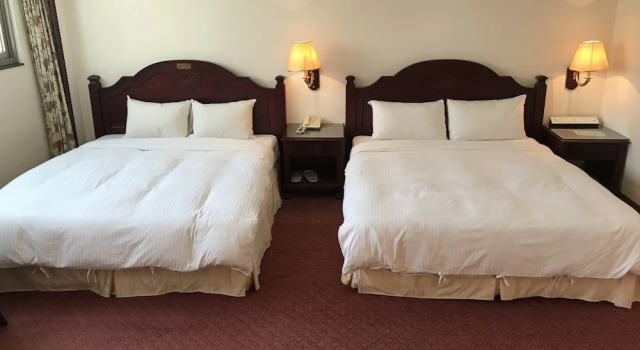Четырёхместный семейный номер Standard Sunrise Hotel