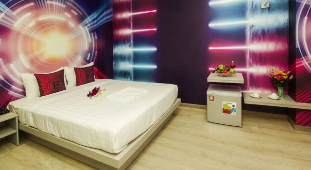 Eros Hotel 2 - Love Hotel