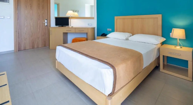 Семейный номер Standard с 2 комнатами с частичным видом на море Elena Beach Hotel