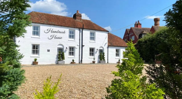 Hambrook House Canterbury - NEW luxury guest house with spa tub, Rezervasyon Misafirhane Merseyside SPA oteller, SPA