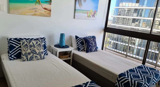 Absolute Beachfront with Views 2BR Apt, Забронировать Отель Серферс-Парадайс Голд-Кост, рядом с LAN SPA