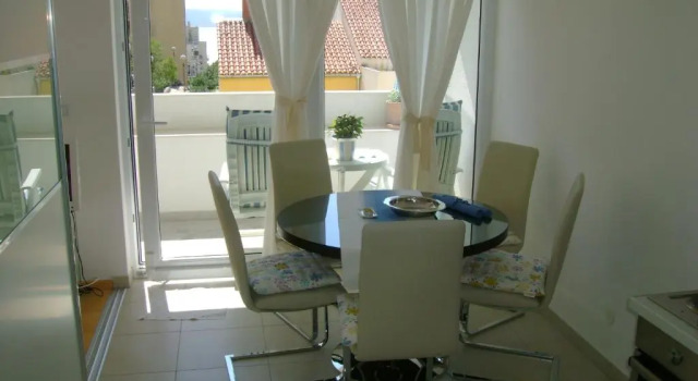 Apartment Small Pearl, Prenota Appartamento Splitska 