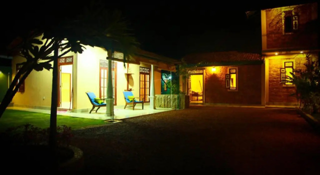 Lenora Villas