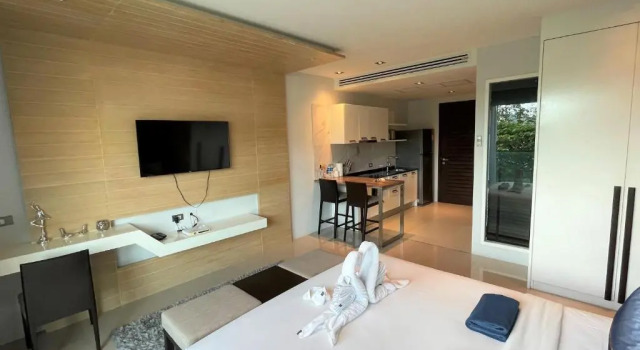 Двухместная студия Deluxe Private apartment at Emerald Terrace
