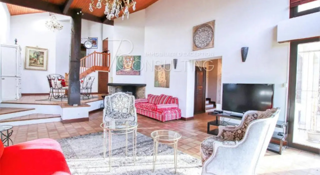 Коттедж Villa Occitania