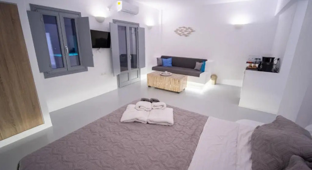 Majestic Sky Luxury Suites, Забронировать Гостевой дом Мегалохори Санторини, рядом с Винодельня Гавала
