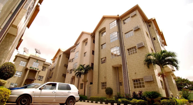 Onyx Hotel Abuja, Book Apartment Hotels in Bwari with a Pool, Swimming Pool