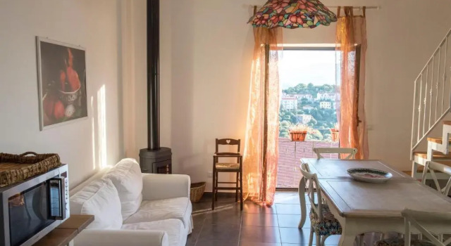 Casa nel borgo 2 camere da letto, Забронировать Отель Отели в центре Казаль-Велино, в центре