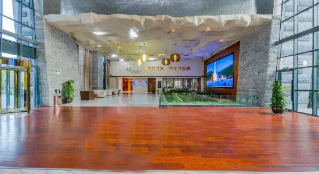 Yuangu Hotel, Забронировать Отель Отели Юанмоу с парковкой, Парковка