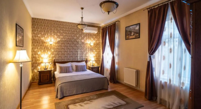 Полулюкс Hotel Europa