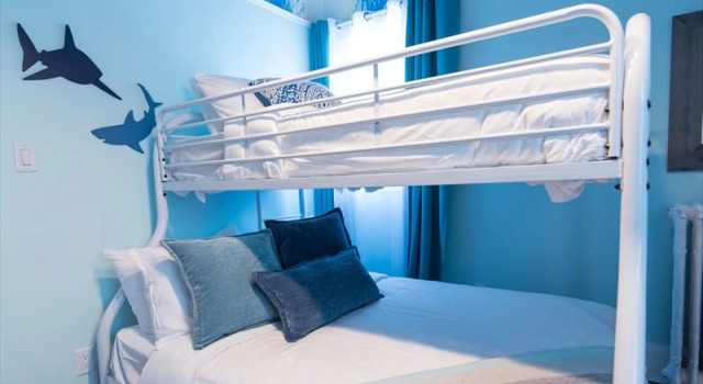 Expansive 6BR in West Queen West by Sonder, Varaa Hotelli Toronto 