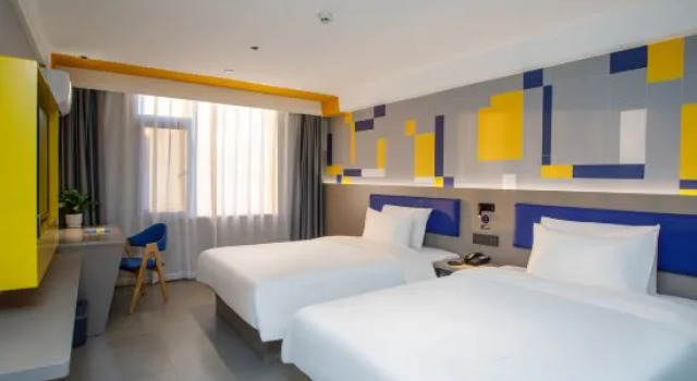 Люкс 7Days Inn Hotel (Mile Wenquan Lu Road Jinxiu Huajie)