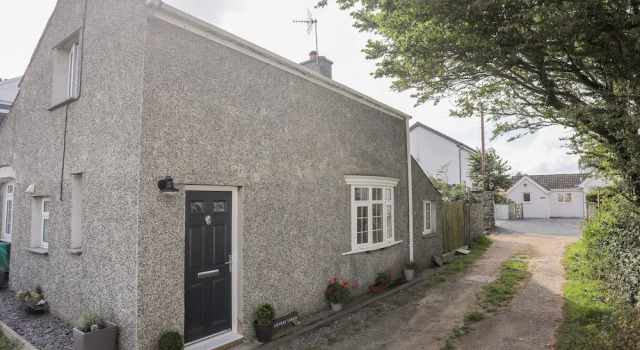 Cartref Lodge, Book Feriehus Llanfaelog Anglesey