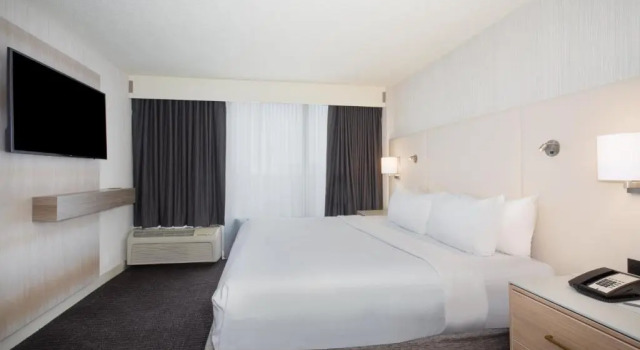 Двухместный номер Standard Crowne Plaza Kansas City Downtown by IHG
