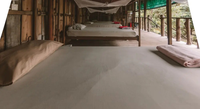 Mad Monkey Koh Rong Samloem, Забронировать Отель Ронгсанлем провинция Преа-Сианук