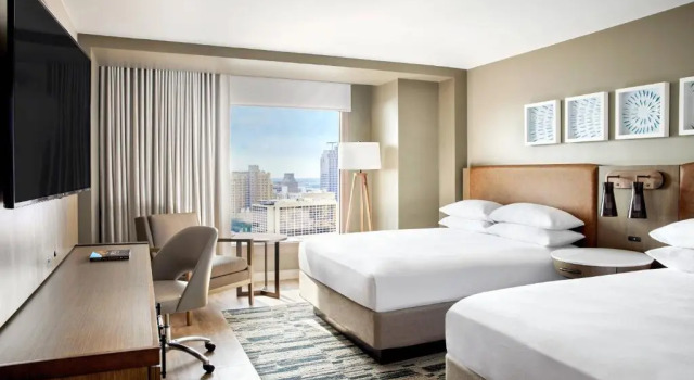 Четырёхместный номер Standard с видом на город San Antonio Marriott Rivercenter on the River Walk