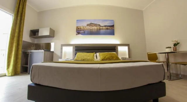 Номер Deluxe YEASY smart rooms Cefalù