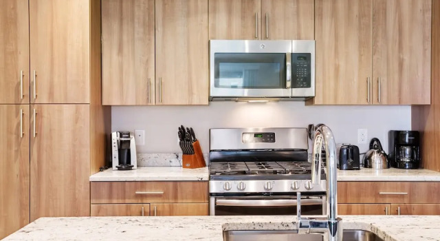 Апартаменты Luxury с 2 комнатами Bluebird Suites in Pentagon City