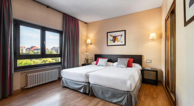 Temple Riosol, Book Hotel Hoteller i Castile and Leon med parkering, Parkering