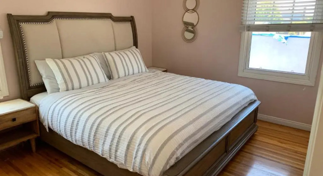 Rustling Leaves 2bd/1 ba Upstairs Parking/Laundry, 预订 酒店 圣佩德罗 洛杉矶都会区