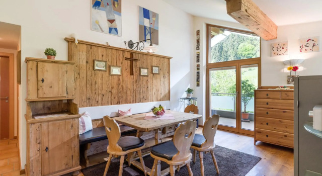 Apart Linde, Rezervovat Hotel Hotely v Tyrolsko s parkováním, Parkování