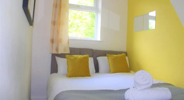 Коттедж Beautiful 3 bed house Sleeps 6 Free Parking!