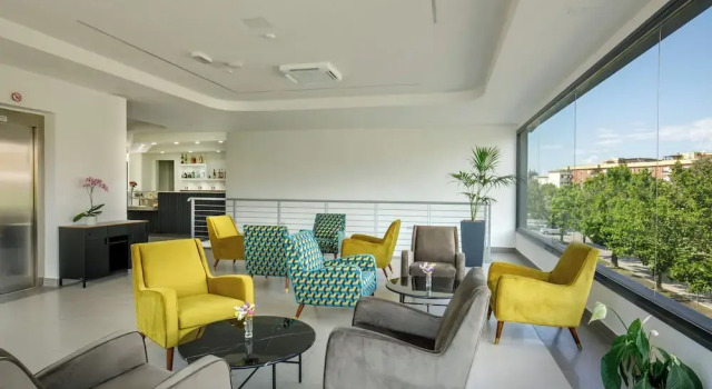 Simon Hotel Aprilia