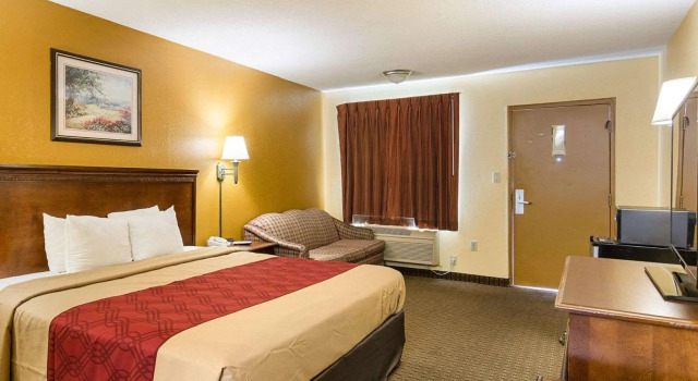 Двухместный номер Standard Econo Lodge Fredericksburg near I-95