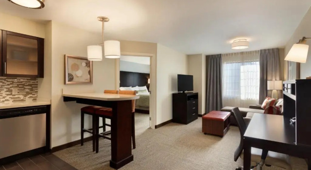 Люкс Staybridge Suites Midland by IHG