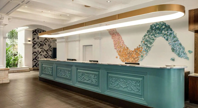 Отель Embassy Suites by Hilton Fort Lauderdale 17th Street
