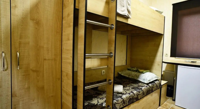Кровать в общем номере (мужской номер) Logovo Hostel