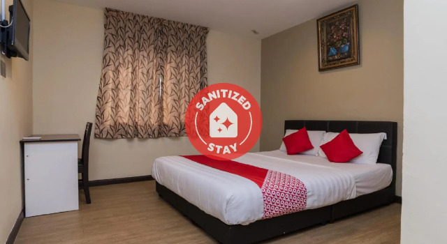 OYO 44026 98 Hotel, Varaa Hotelli Hotellit Johor pysäköinnillä, Pysäköinti
