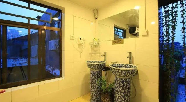 Xi'an Bug Tribe Youth Hostel, Забронировать Хостел Бэйлинь Сиань, рядом с Luomashi Walking Street