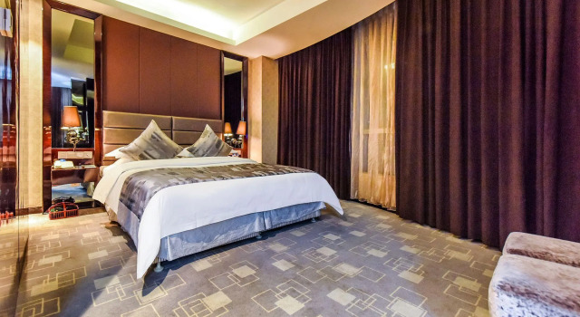 Fengjie Hotel, Buchen Sie Hotel 4-Sterne-Hotels in Chongqing, 4*