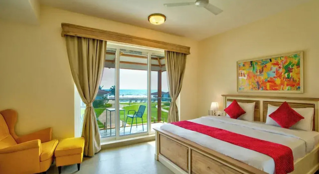 Номер Luxury The Goa Beach Resort, Morjim