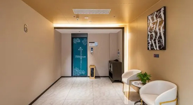 Magnotel Business Hotel (Shijiazhuang Railway Station Shida Hongqi Campus), Book Hotel Shijiazhuang Hebei