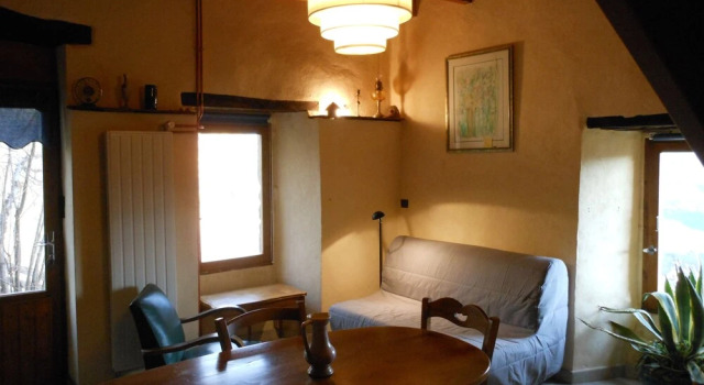 Gîte de Chapelèche Les Châtaigniers, Prenota Hotel Hotel e alloggi a Gluiras, Hotel