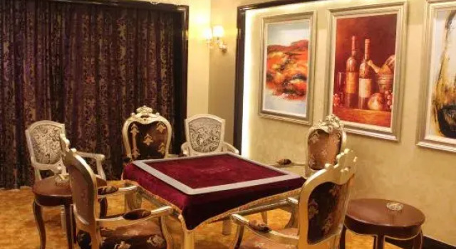 Люкс Luotuo Forever Peace Hotel