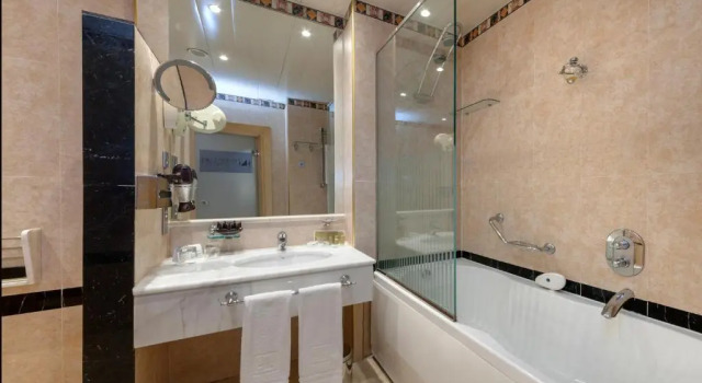 Трёхместный номер Standard Eurostars Madrid Foro