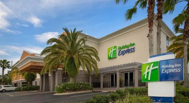 Полулюкс Holiday Inn Express Jacksonville Beach by IHG