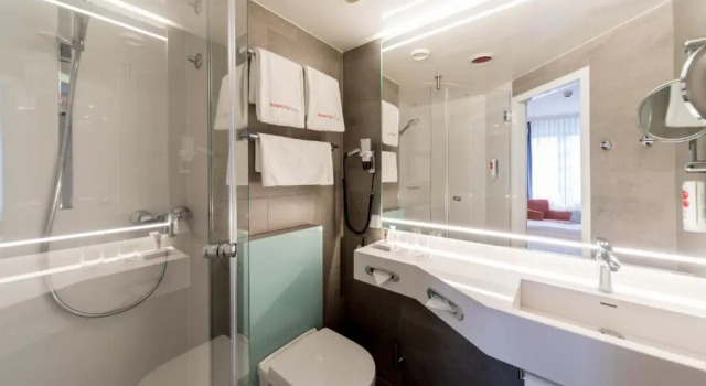 Студия Hotel Magdeburg City Center by Leonardo Hotels