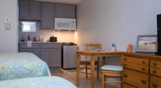 Seacoast Motel, Rezerwuj Motel Hotele w New England z basenem, Basen